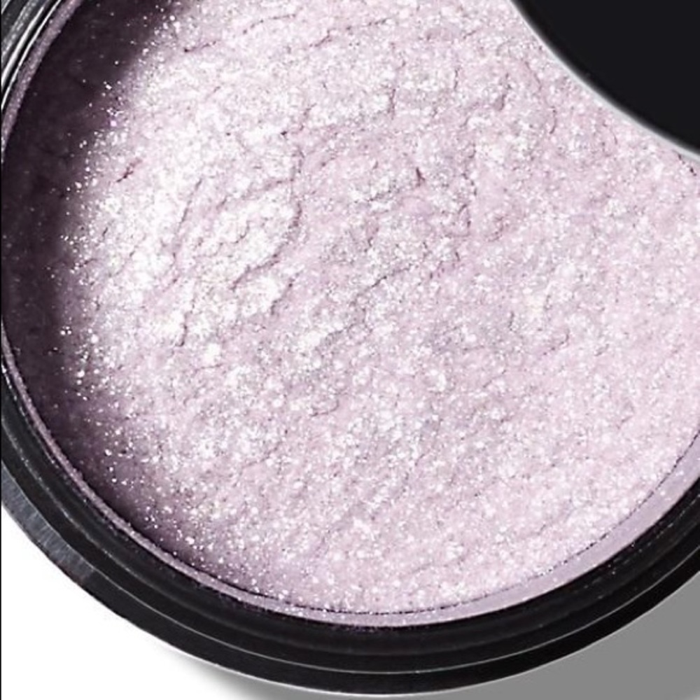 Kylie Cosmetics ‘Wisteria’ Ultra Glow